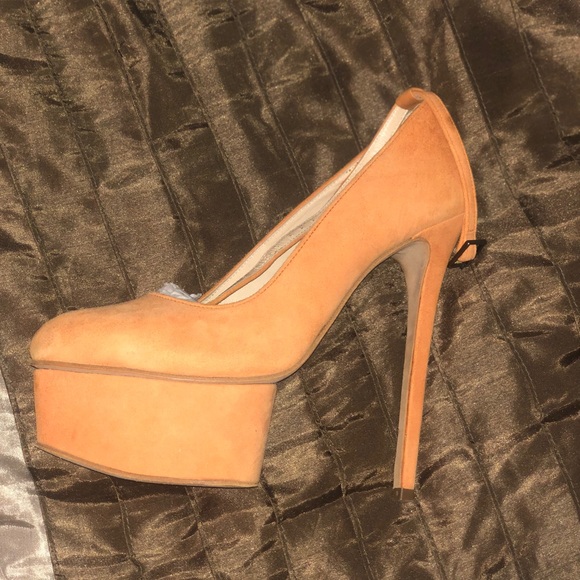 Olcay Gulsen heels - Picture 3 of 3